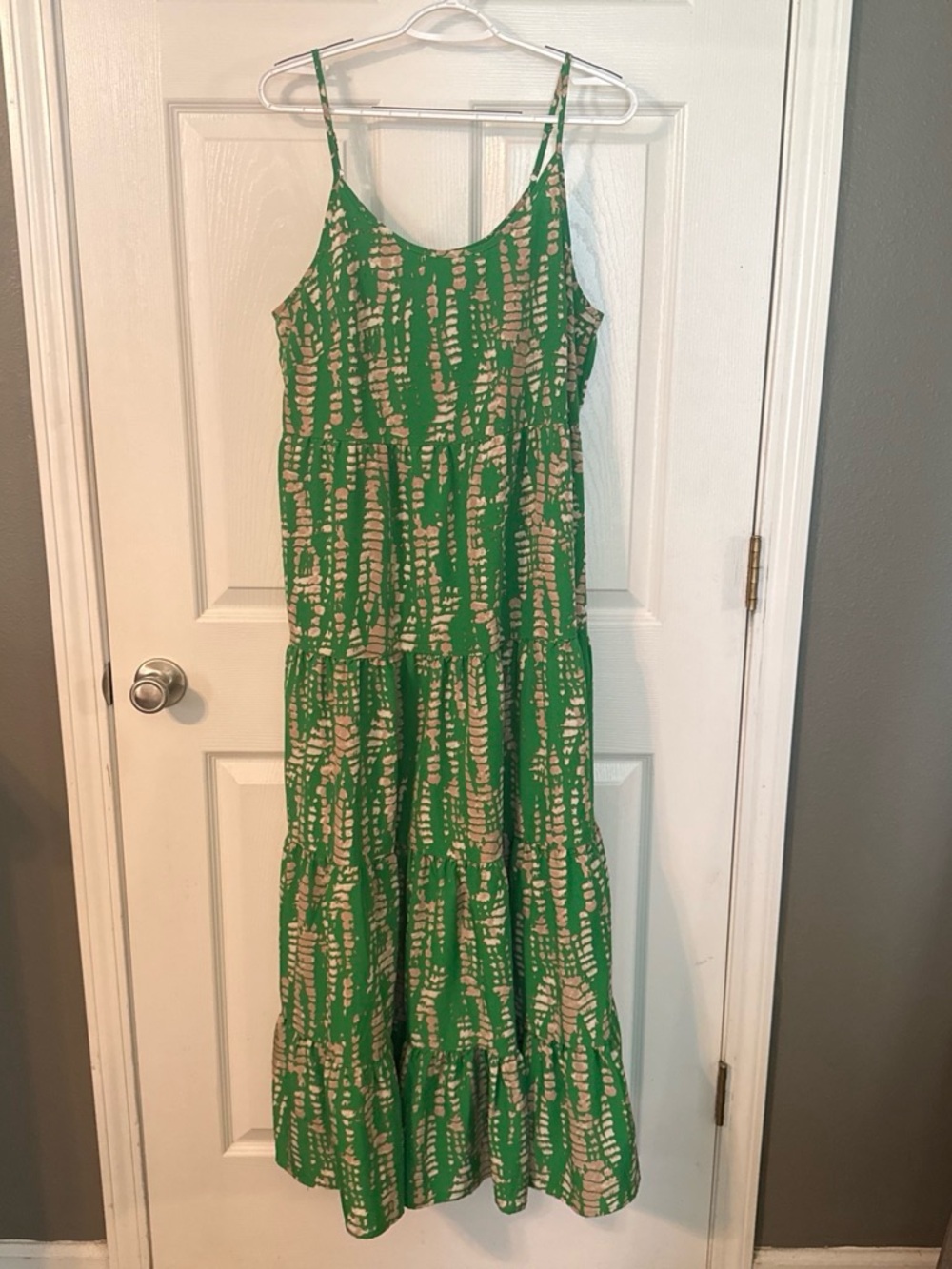 Green Printed Spaghetti Strap Maxi Dress
